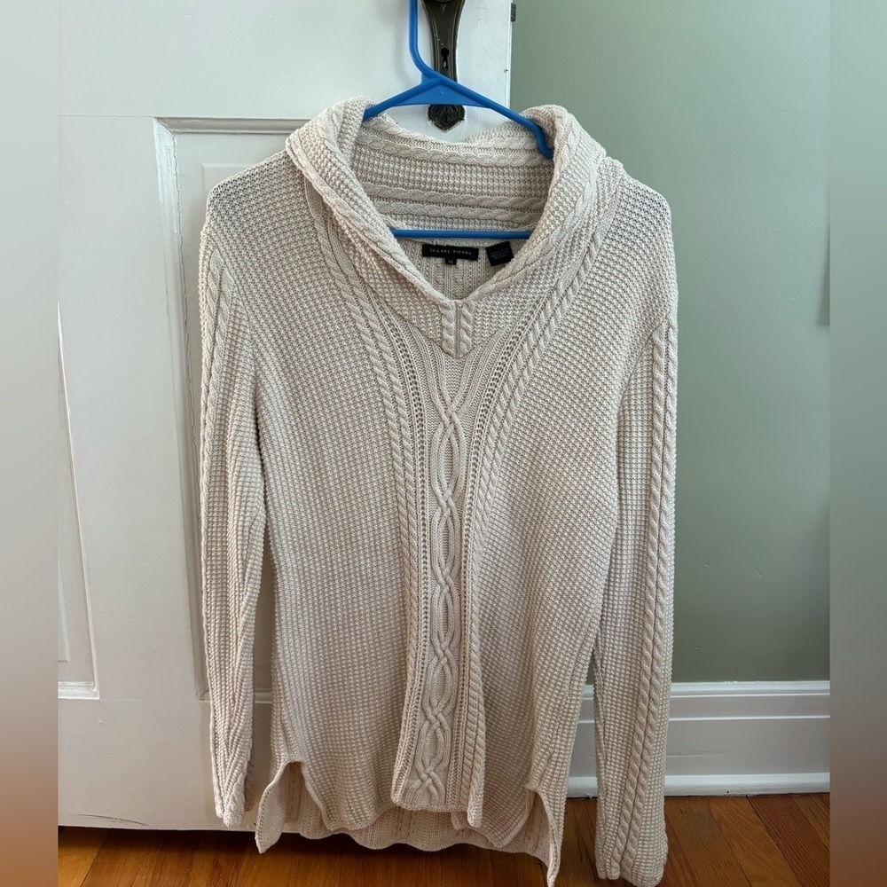 Jeanne Pierre sweater